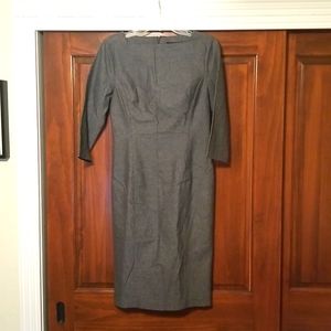 Like new Banana Republic stretch dress. Knee length (I'm 5'10")